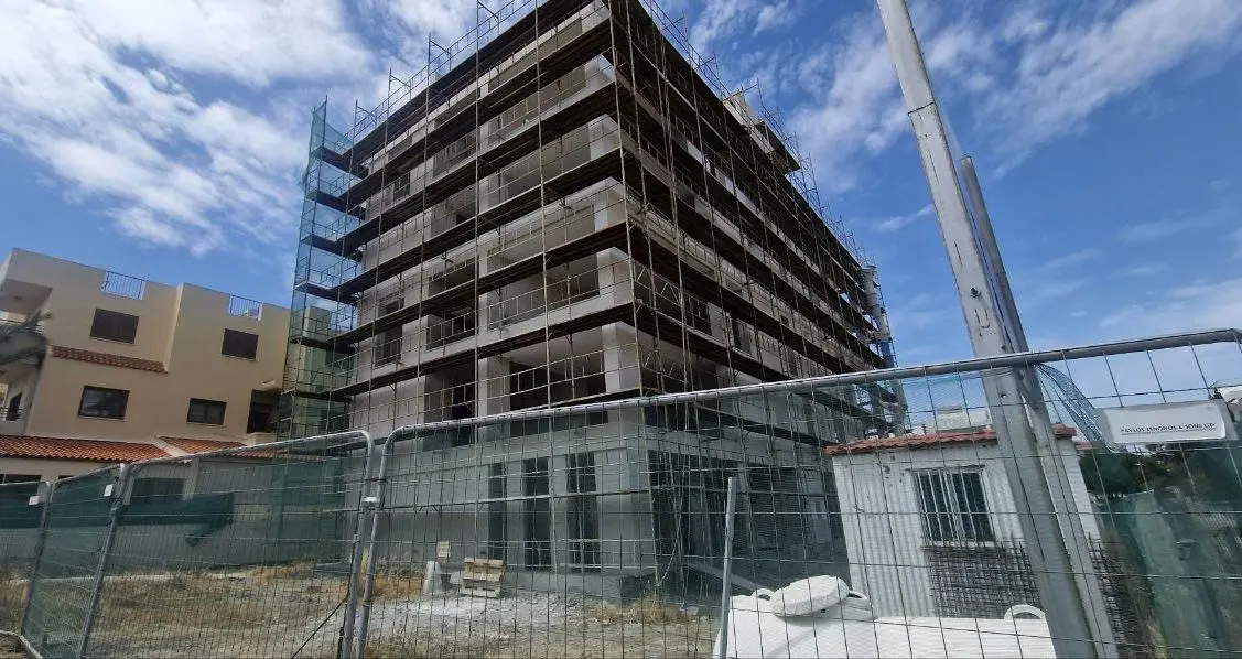  - Image 1
