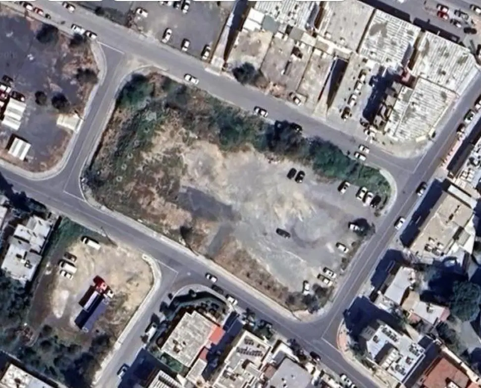  - Image 1