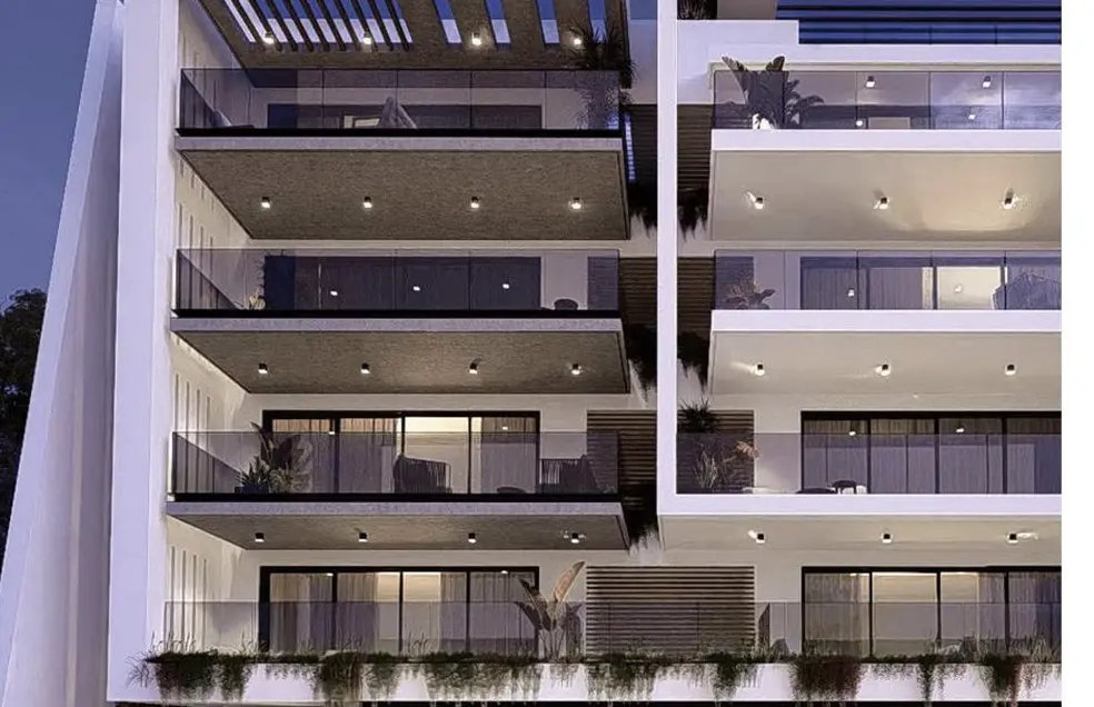 - Image 1
