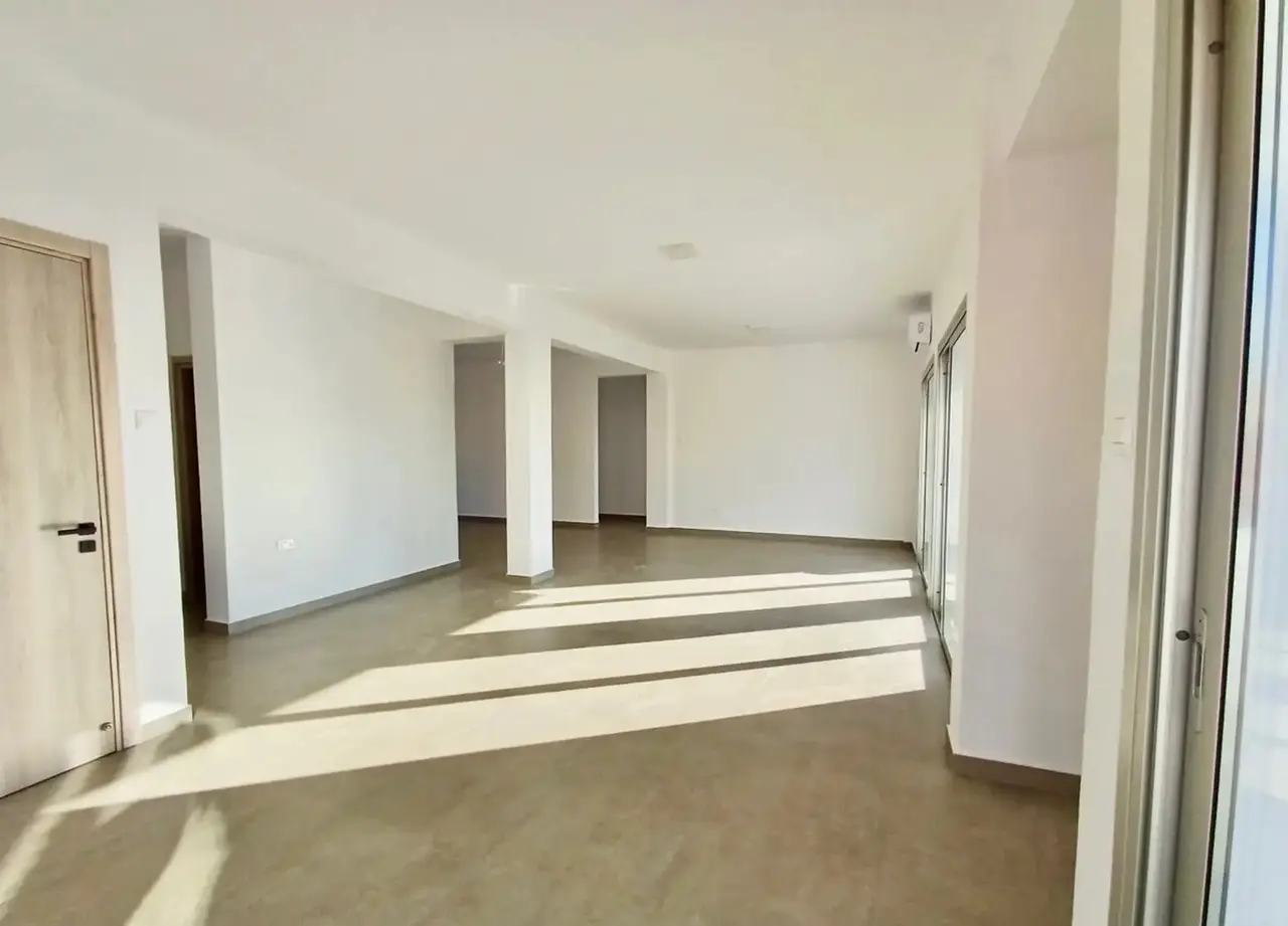  - Image 1
