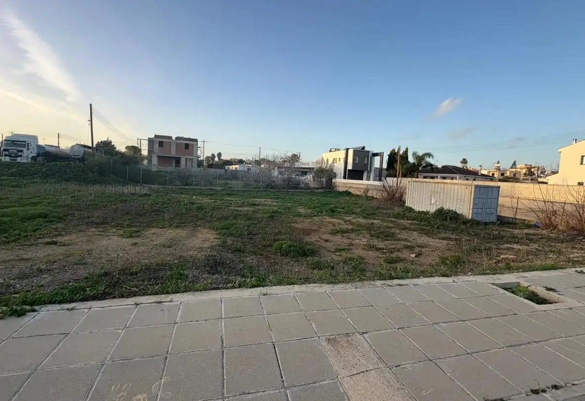 - Image 1