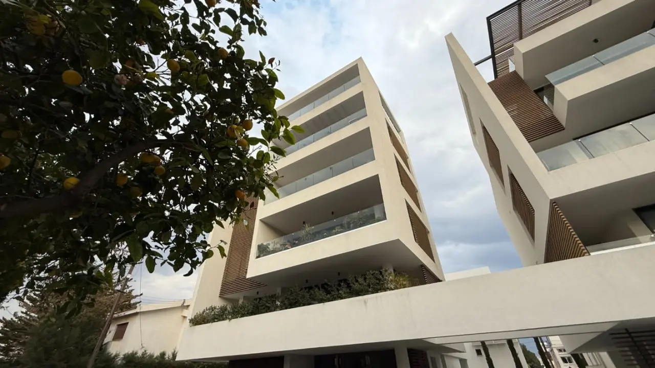  - Image 1