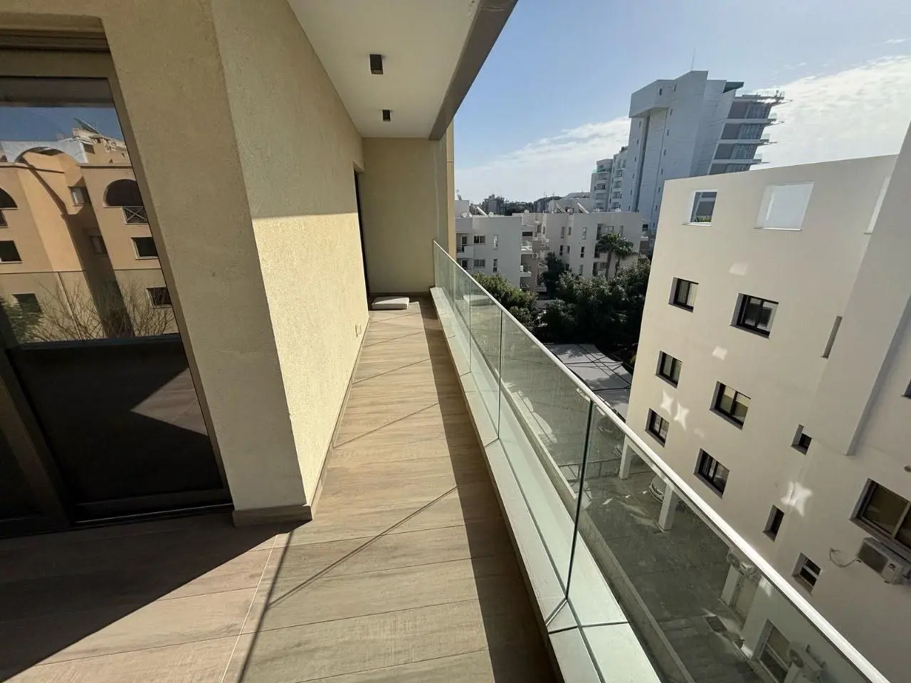  - Image 1