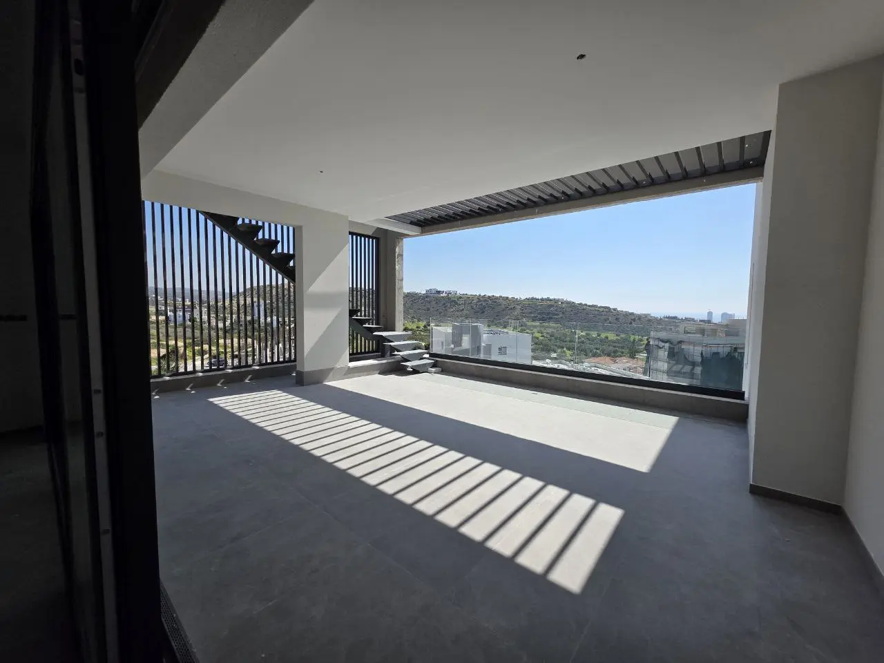  - Image 1