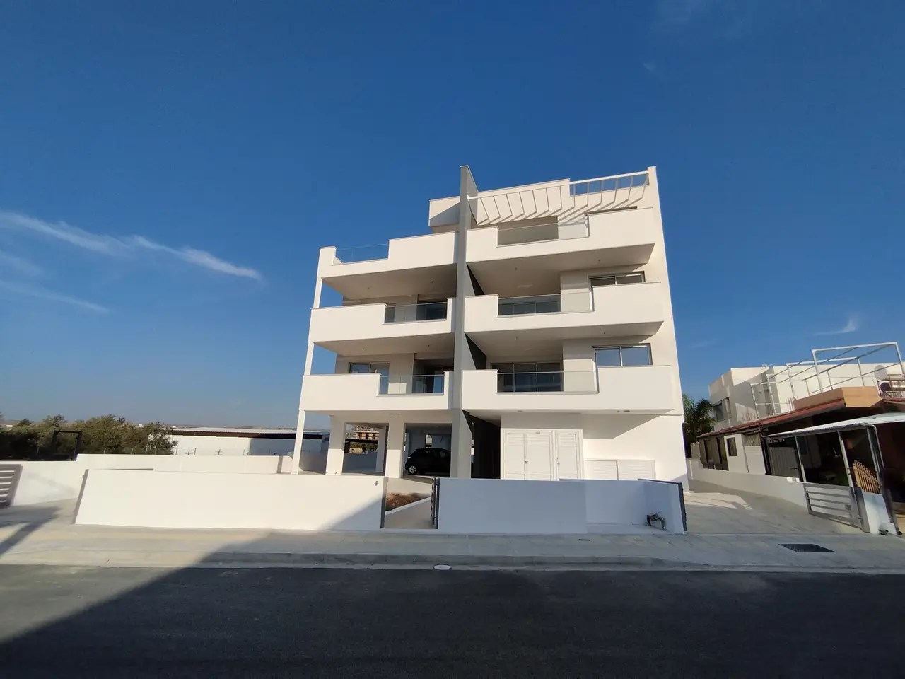 - Image 1