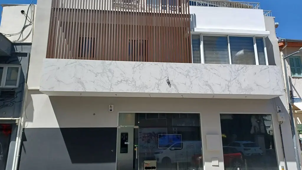 - Image 1