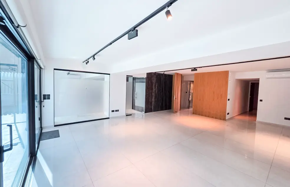  - Image 1