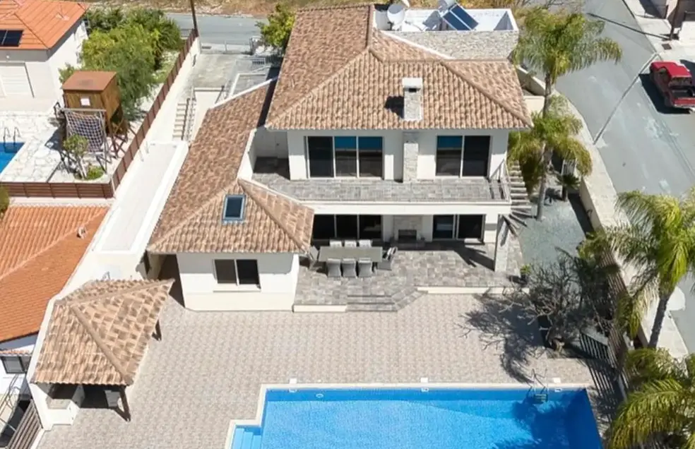 - Image 1
