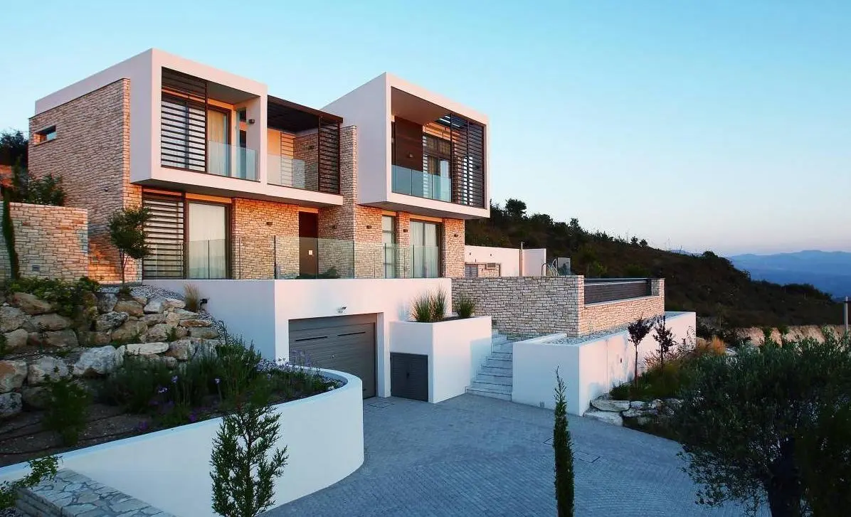  - Image 1