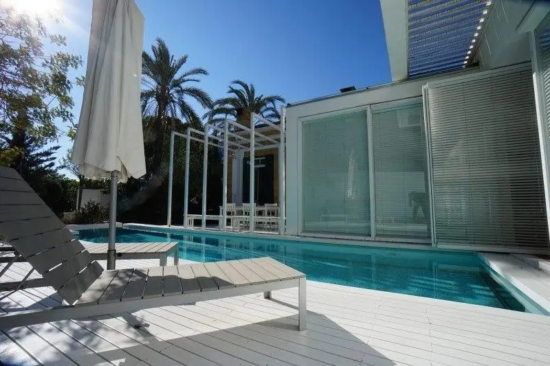 - Image 1