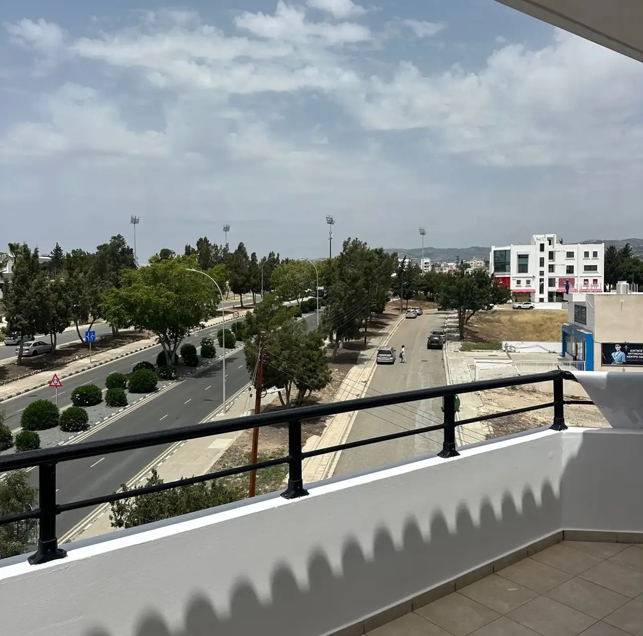  - Image 1