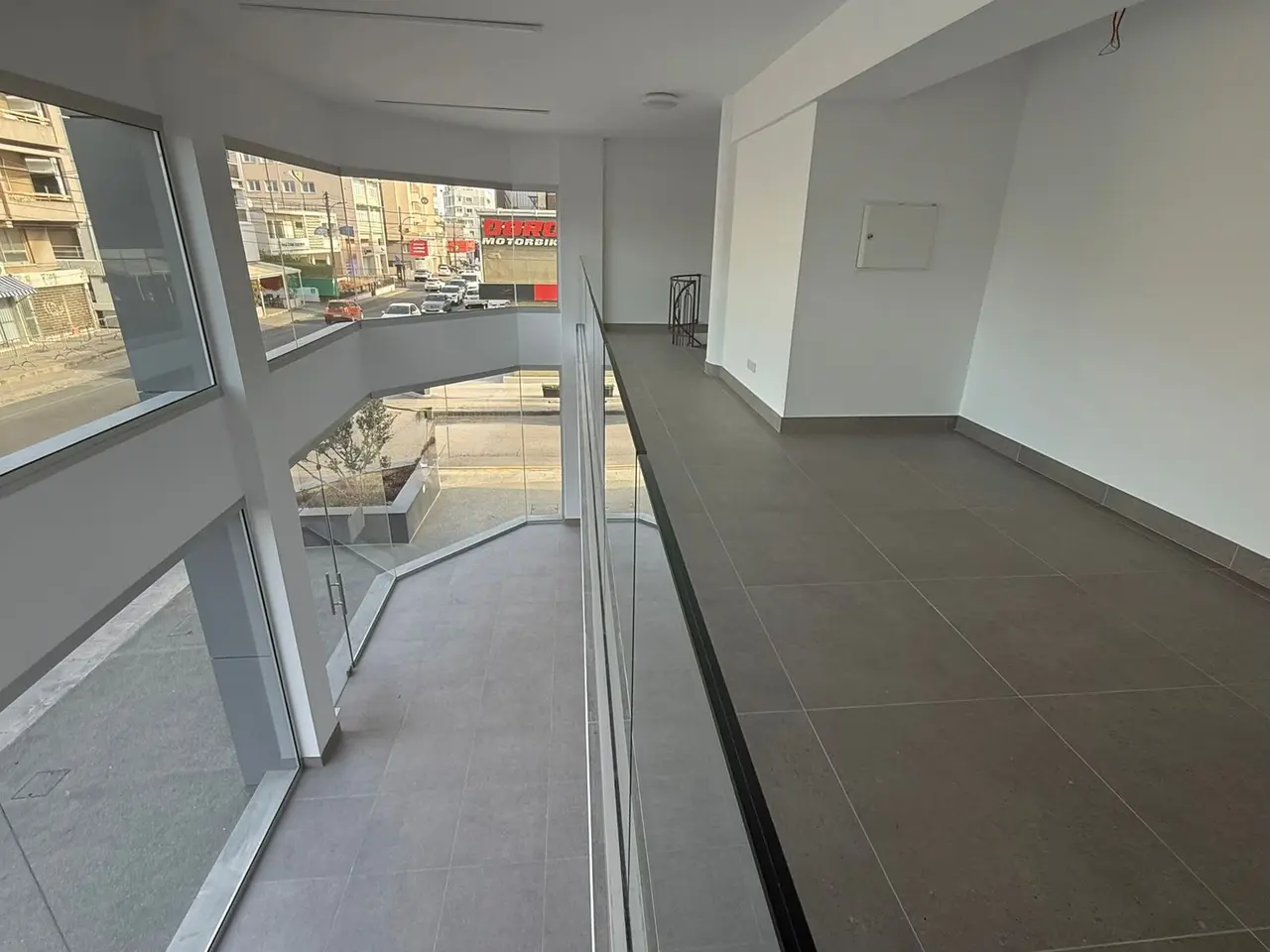 - Image 1