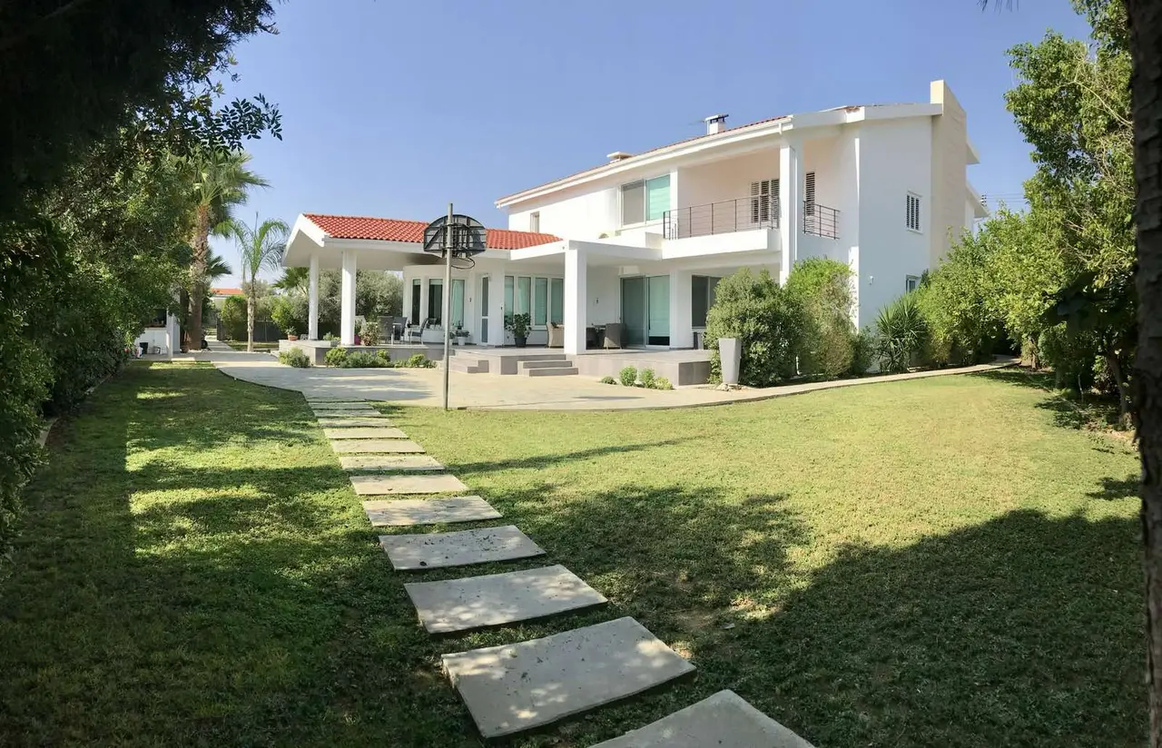  - Image 1