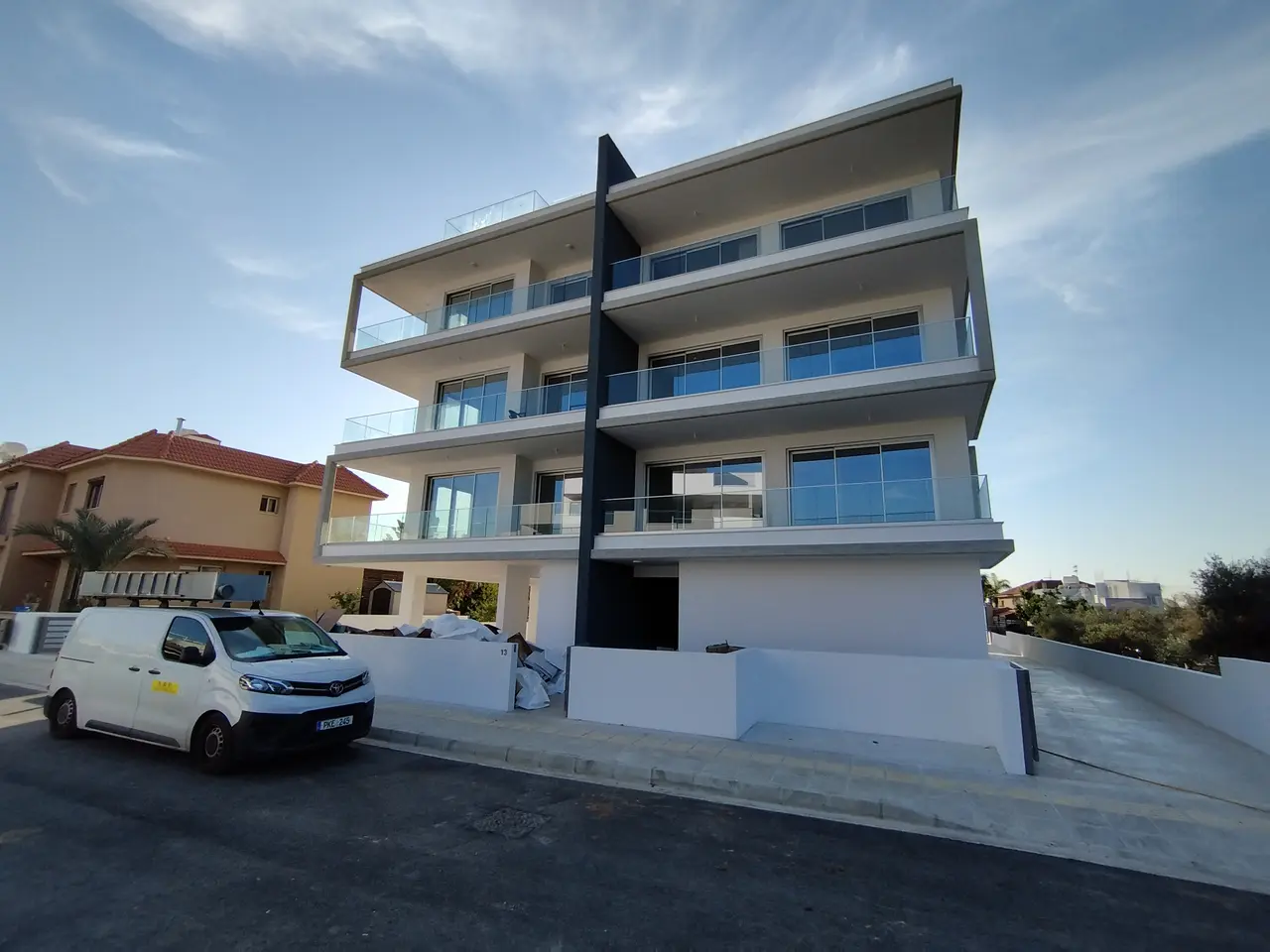 - Image 1
