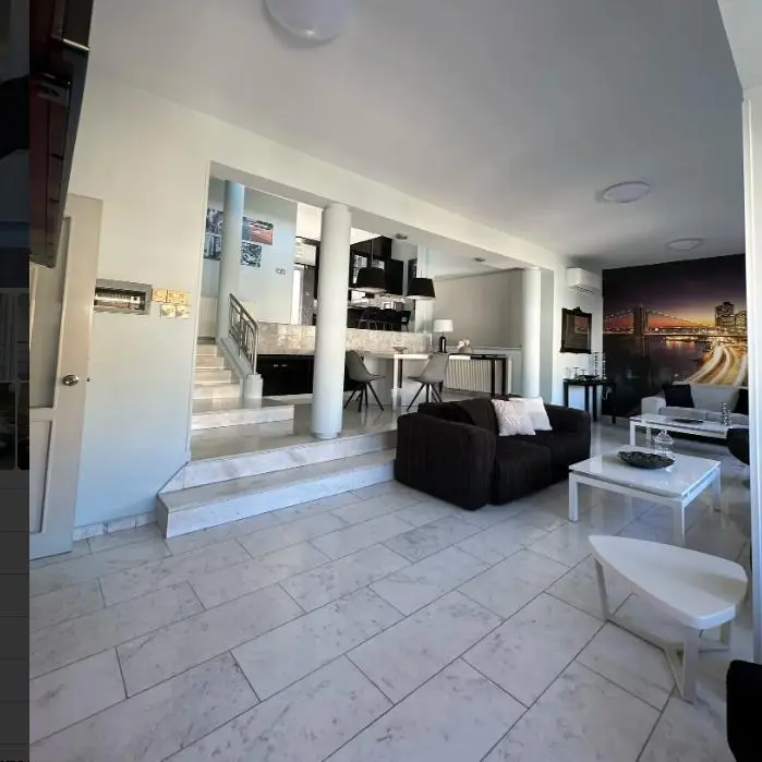  - Image 1