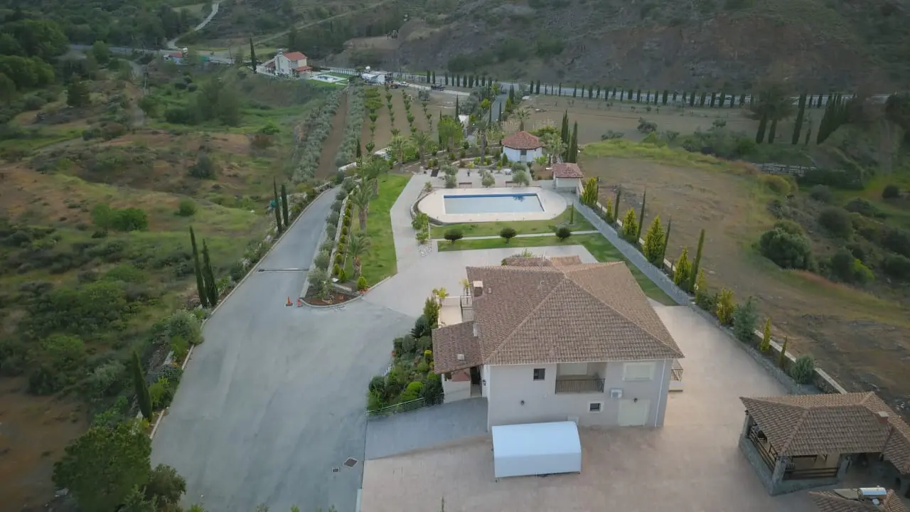 - Image 1