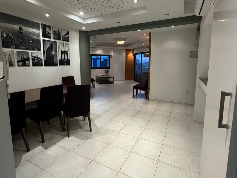 - Image 1