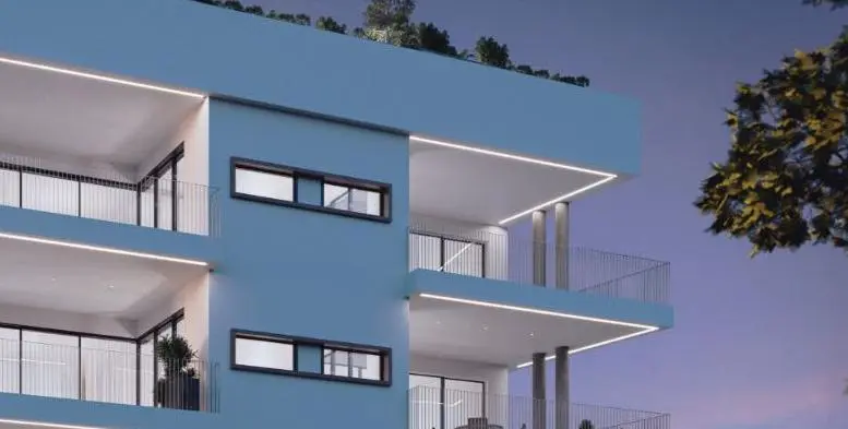  - Image 1