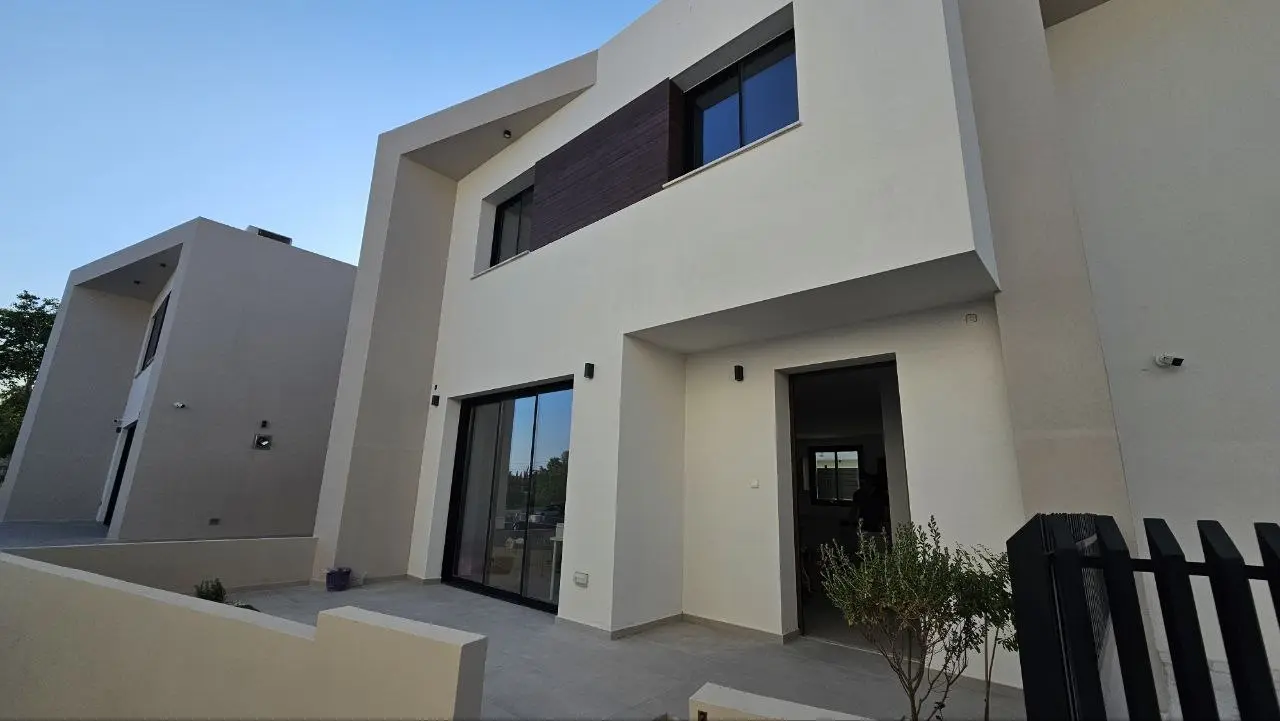 - Image 1