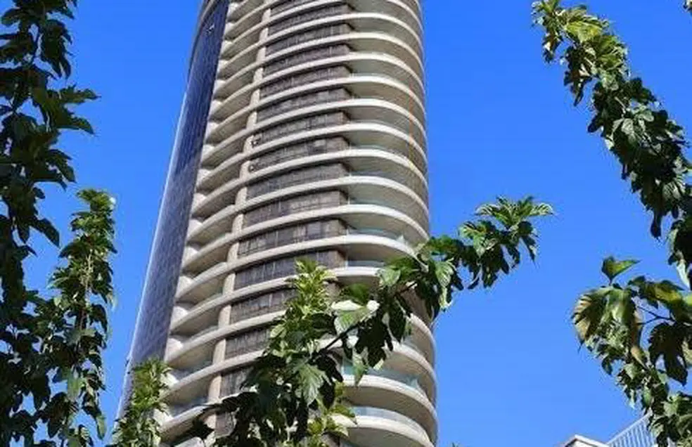 - Image 1