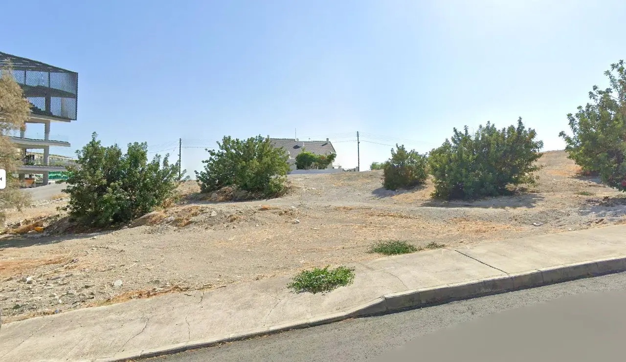  - Image 1