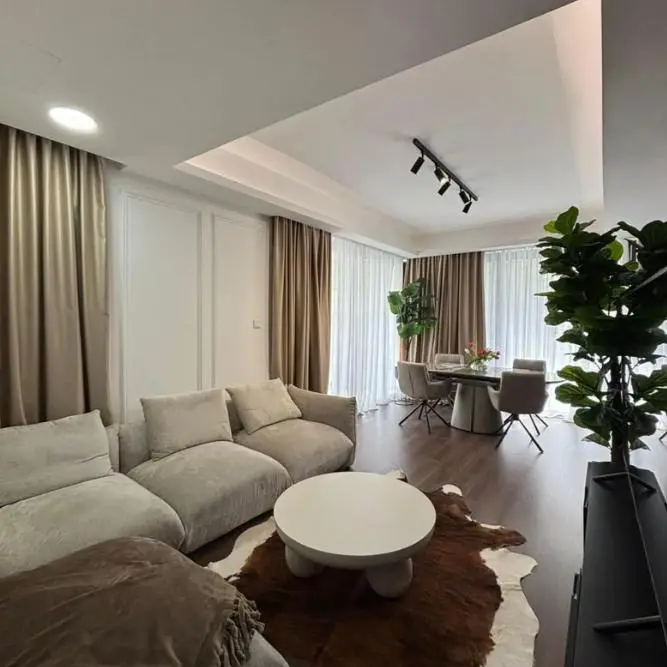 - Image 1