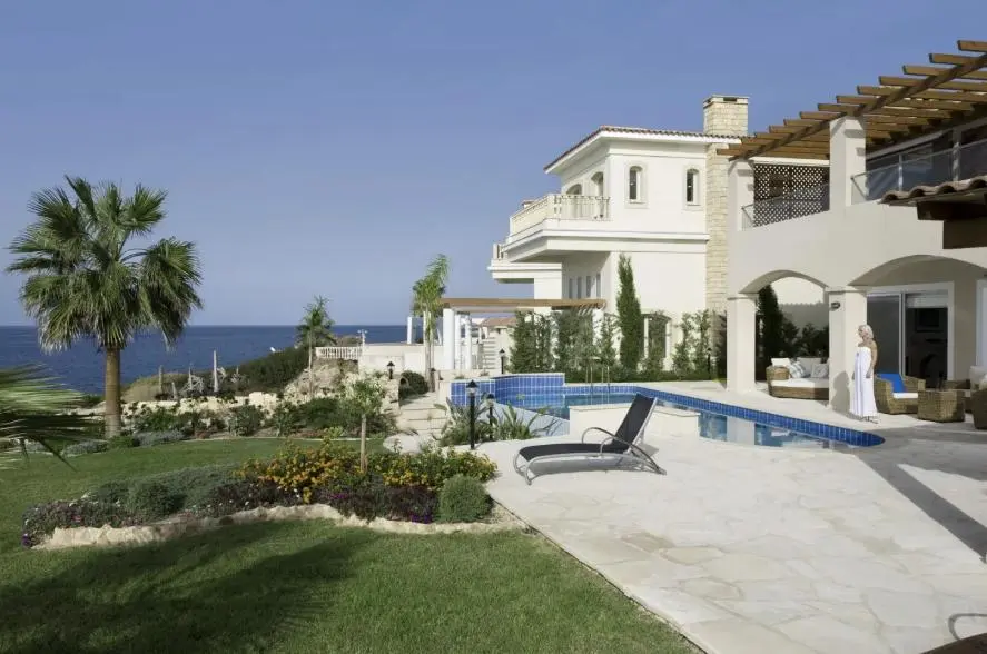  - Image 1