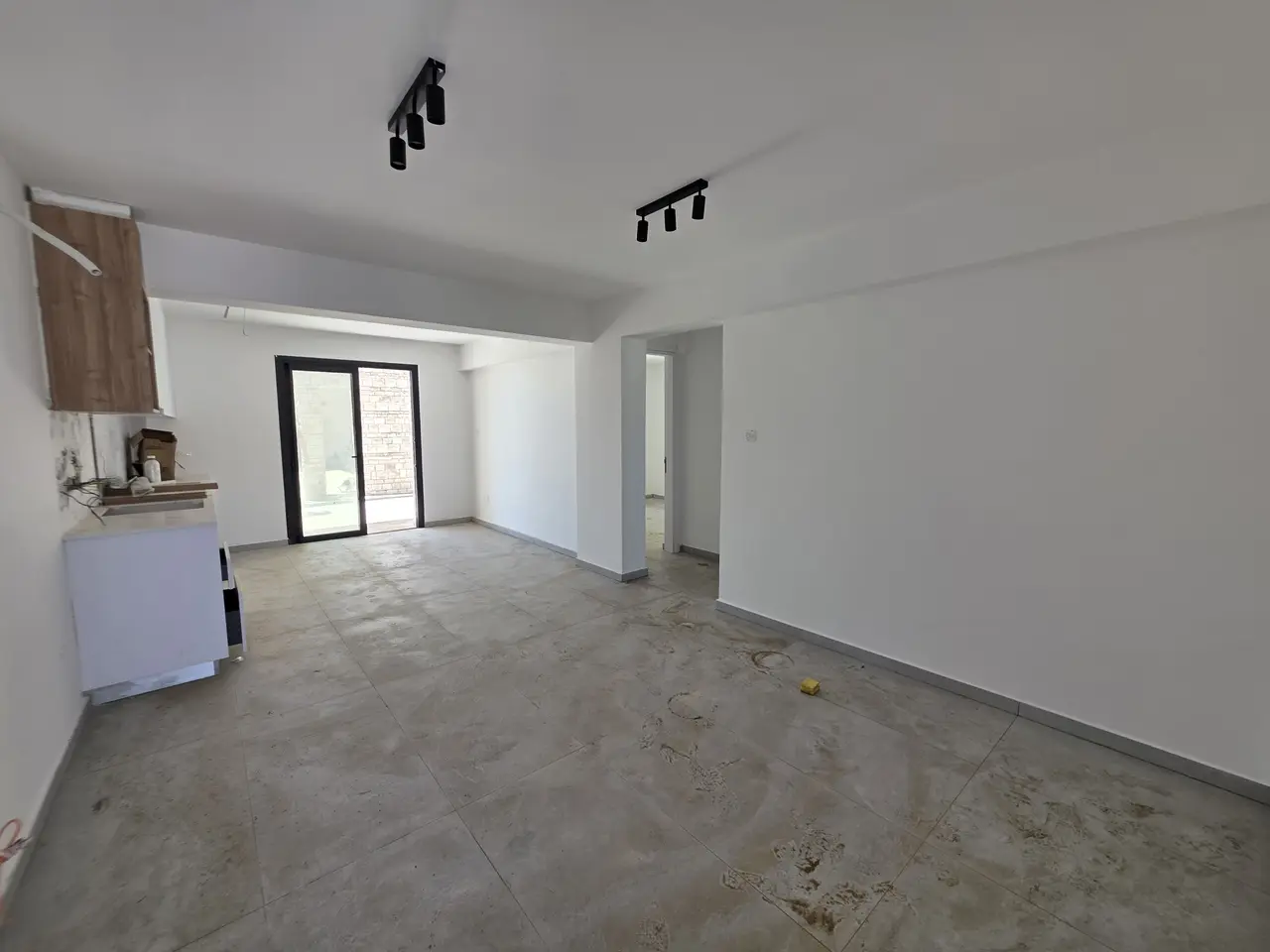 - Image 1