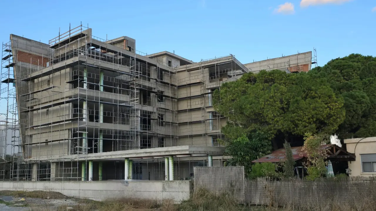  - Image 1