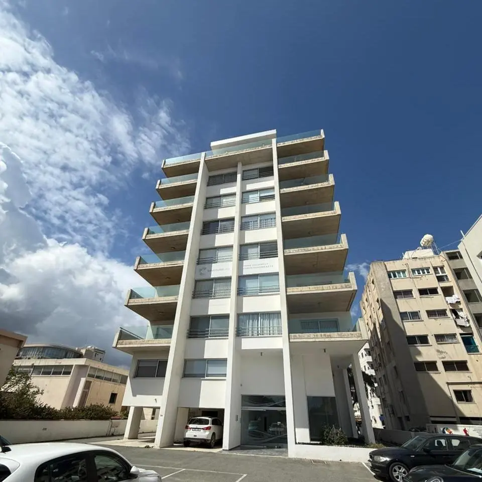  - Image 1
