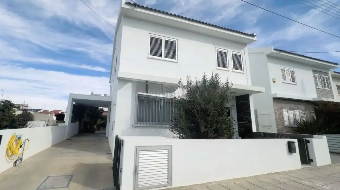  - Image 1