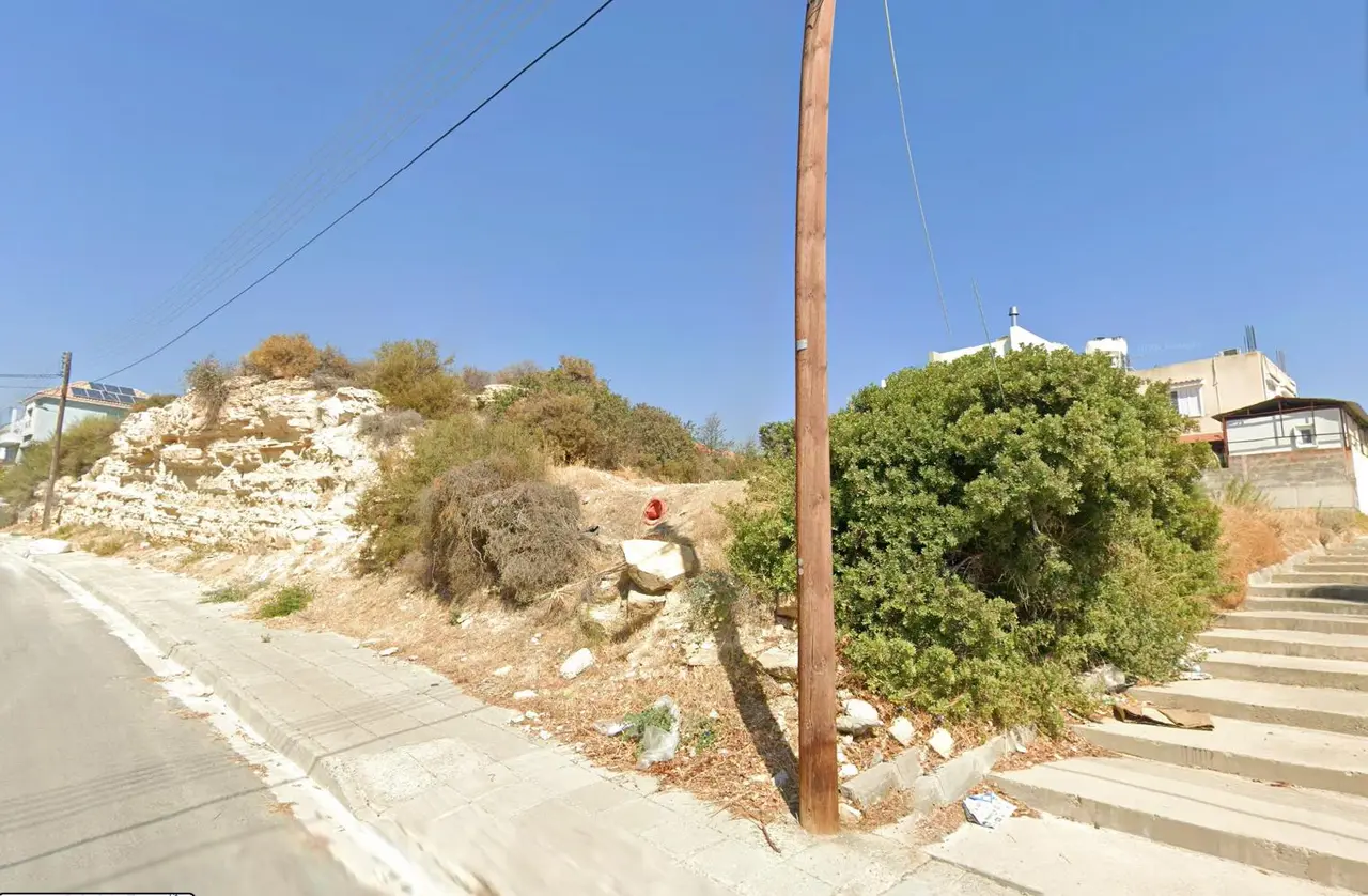  - Image 1