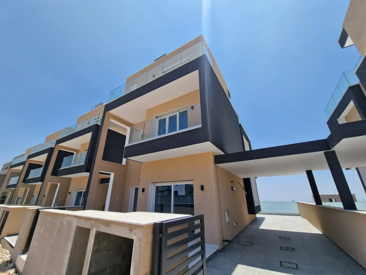 New 3-bedroom house in Limassol / Ypsonas - Image 1