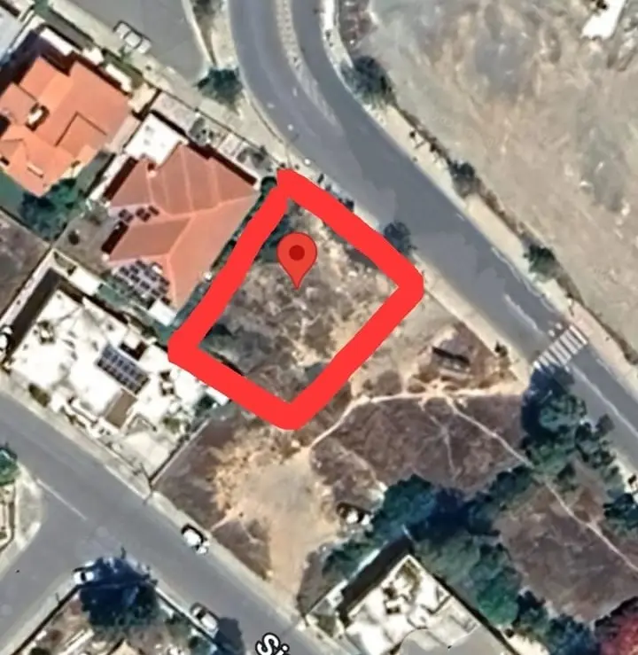 - Image 1