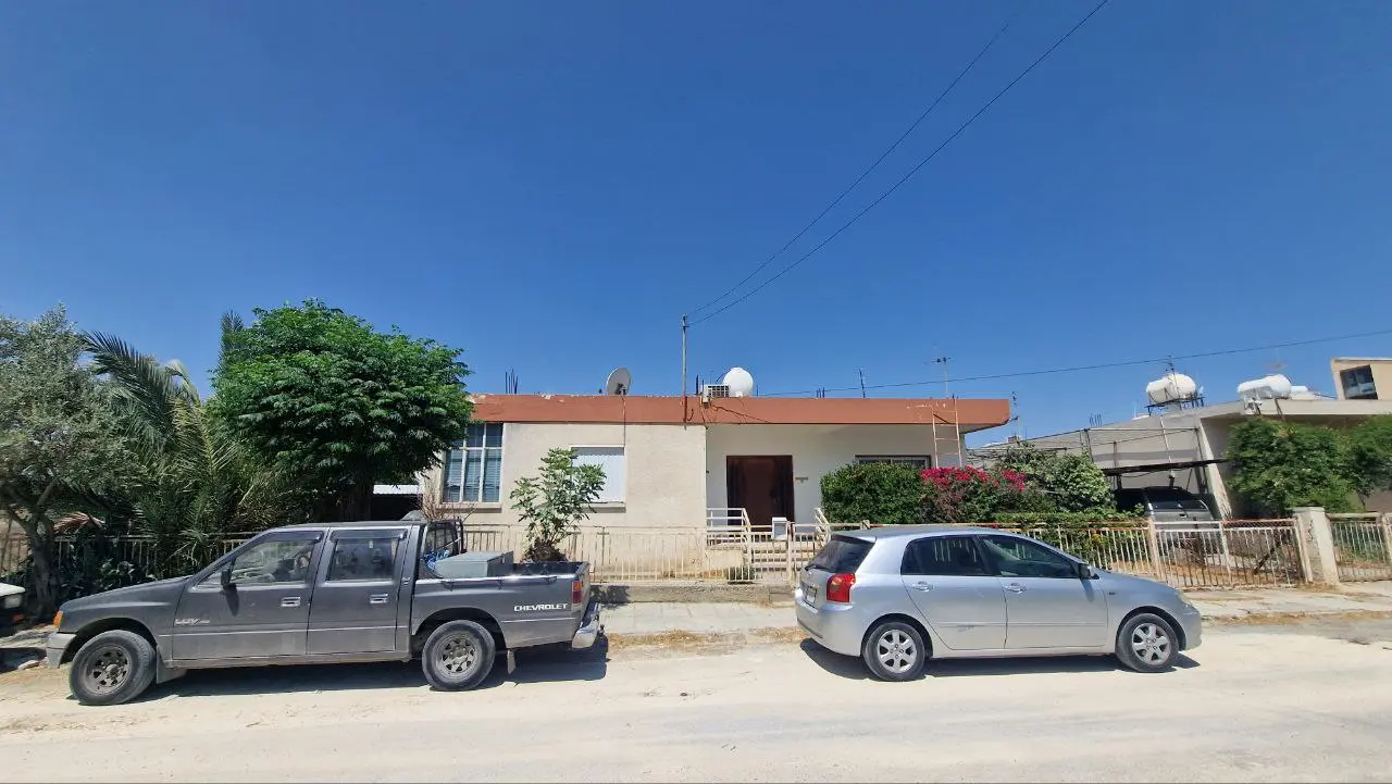 - Image 1
