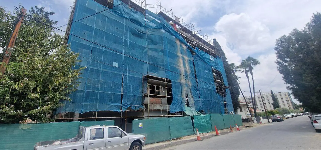  - Image 1