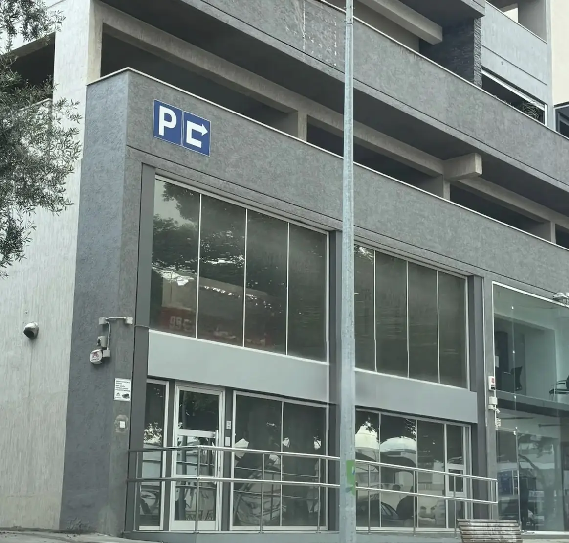  - Image 1