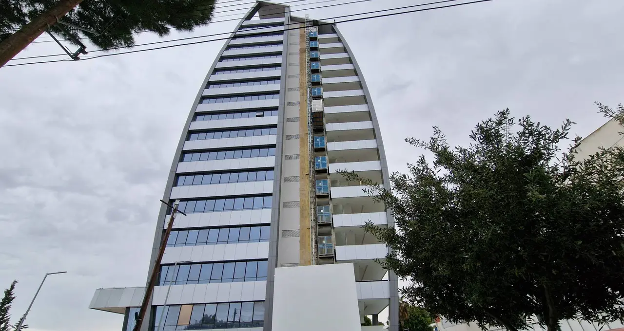 - Image 1