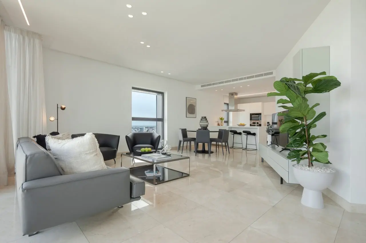  - Image 1