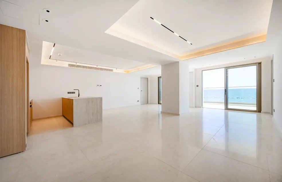 - Image 1