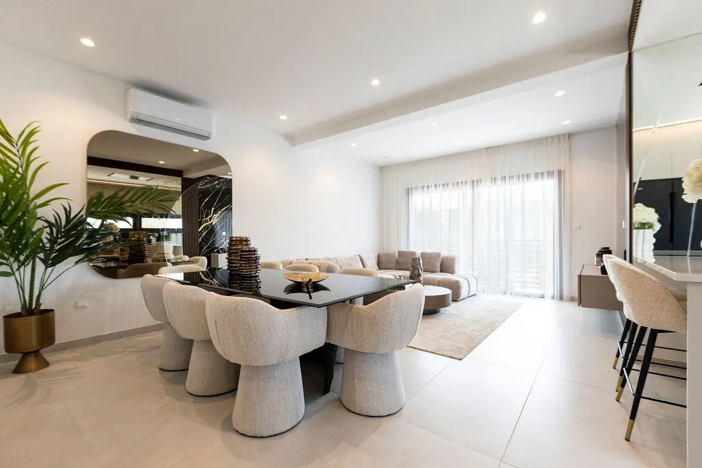  - Image 1