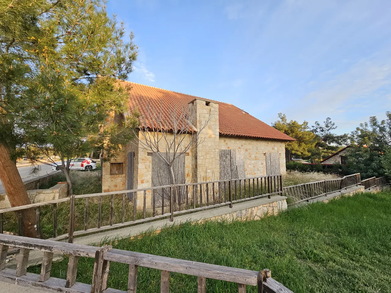 - Image 1