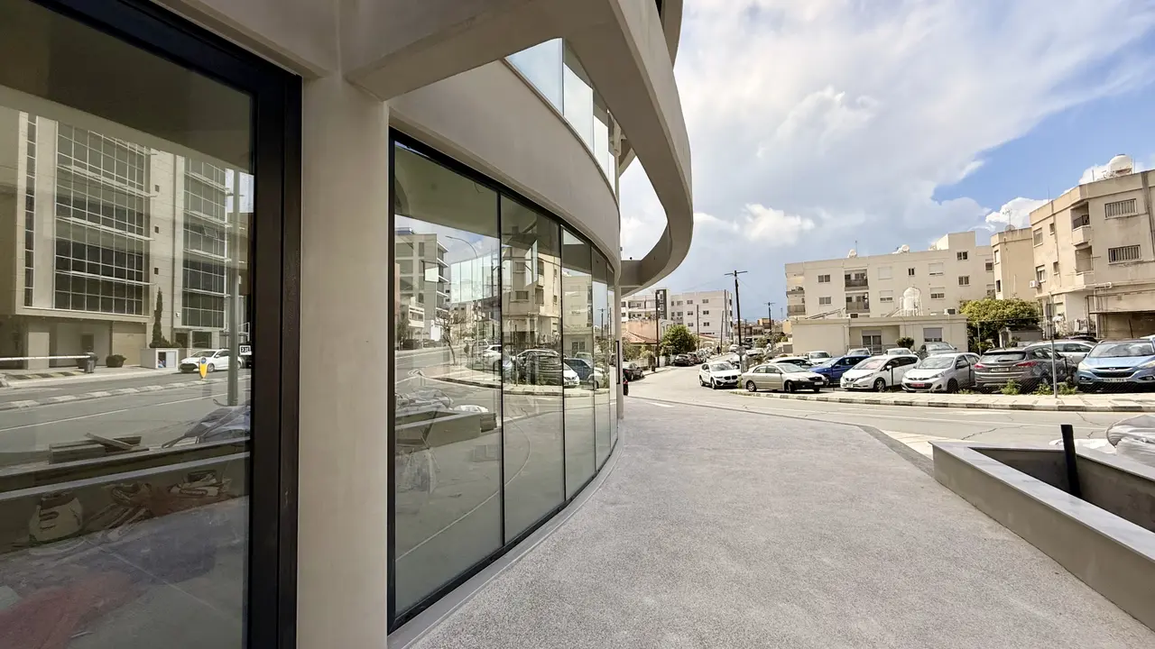 - Image 1