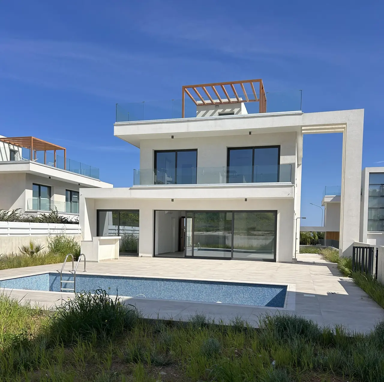  - Image 1