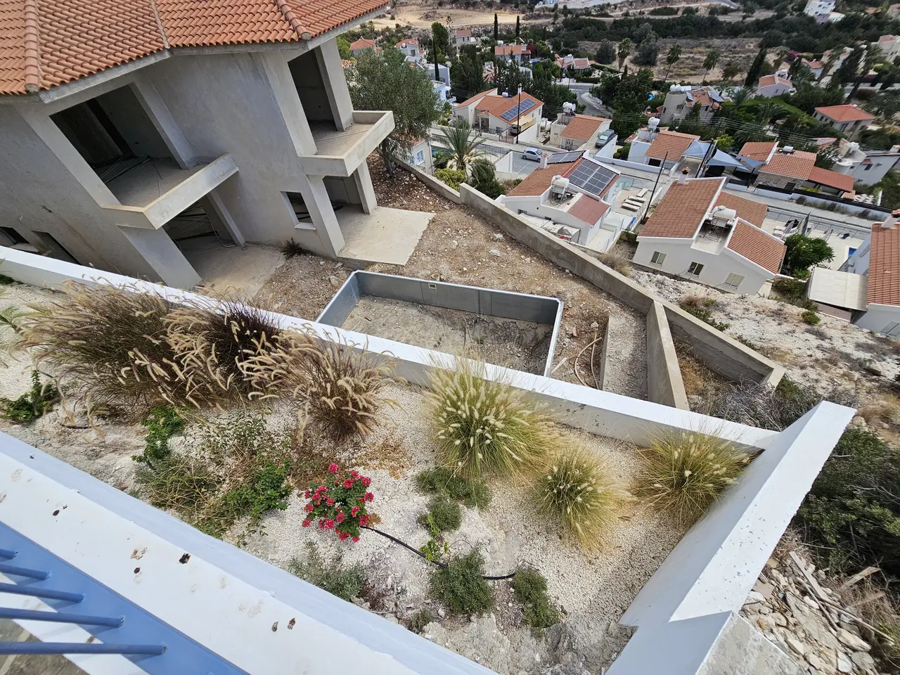  - Image 1
