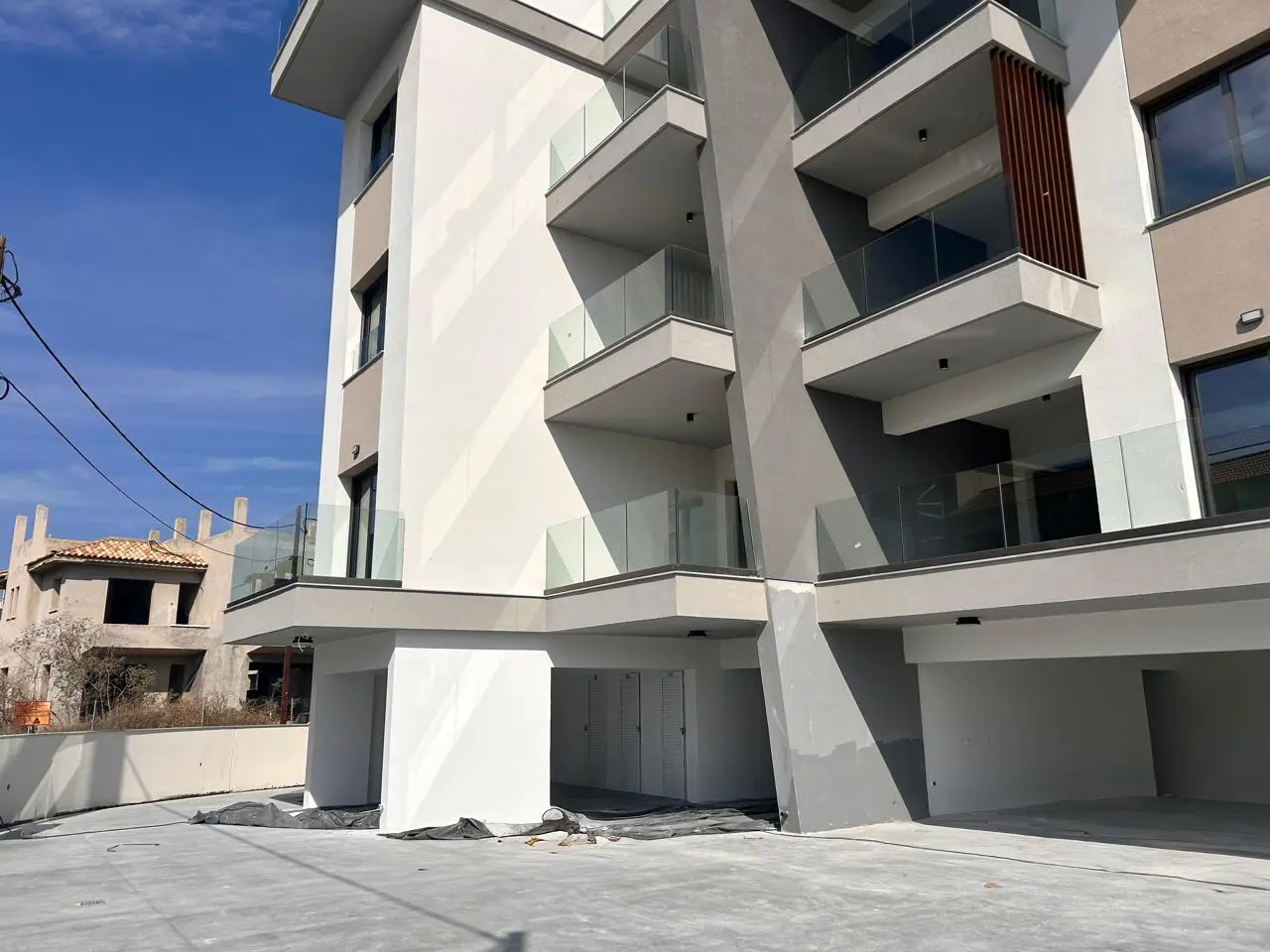  - Image 1