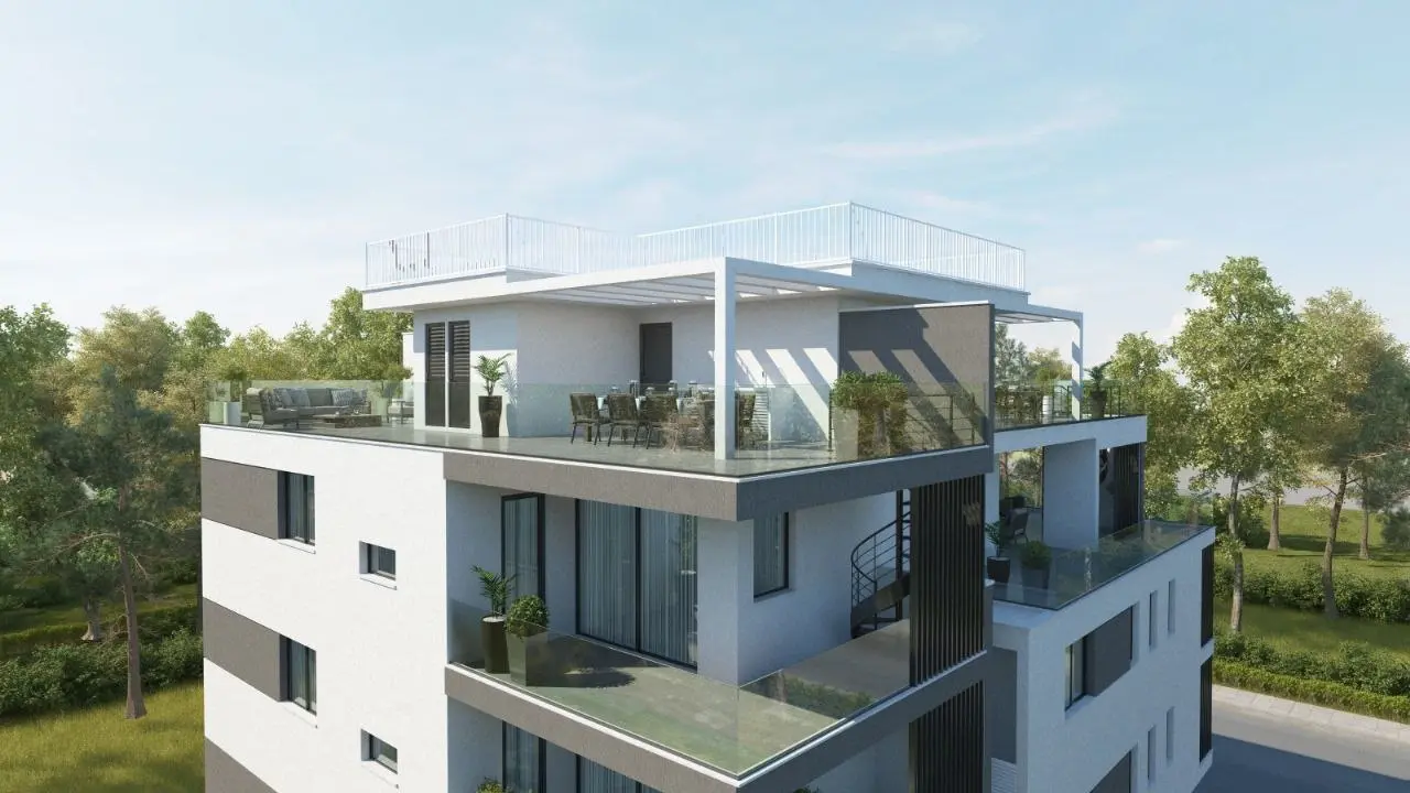  - Image 1