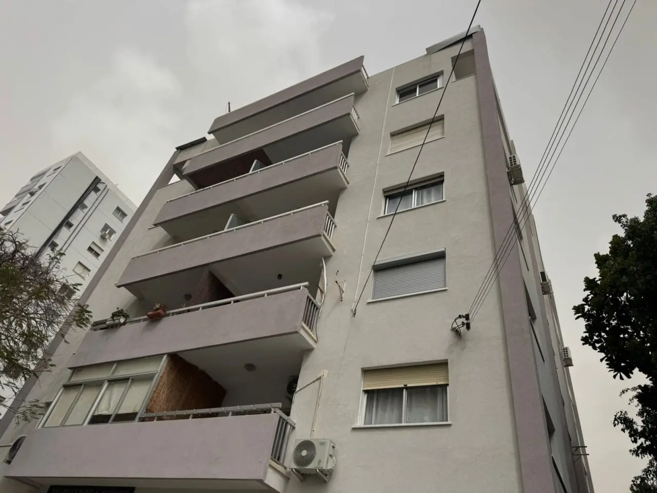 - Image 1