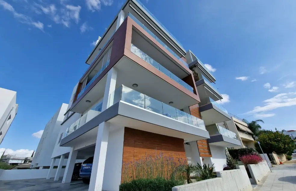  - Image 1