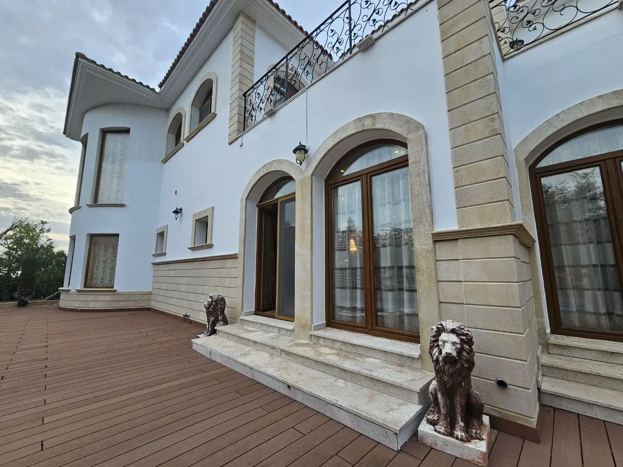  - Image 1